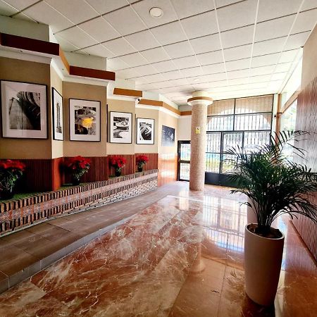 Skyline Suites Costa Del Sol ตอร์เรโมลิโนส ภายนอก รูปภาพ