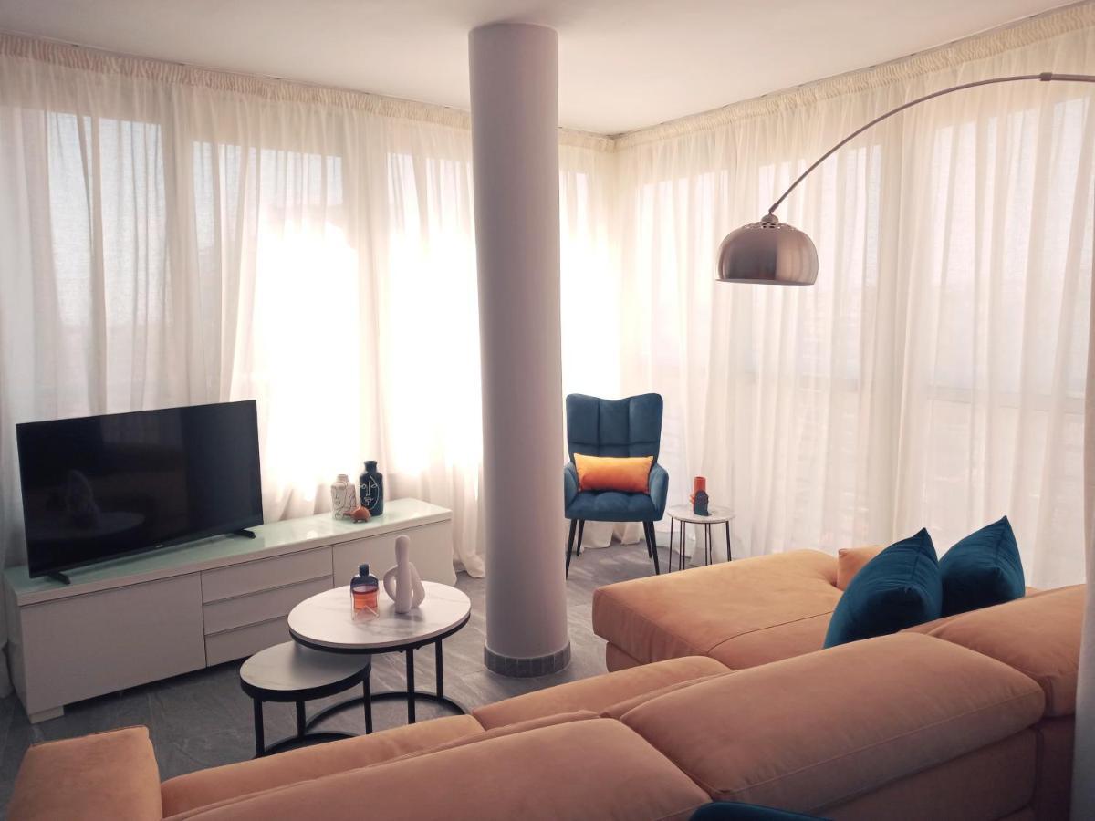 Skyline Suites Costa Del Sol ตอร์เรโมลิโนส ภายนอก รูปภาพ