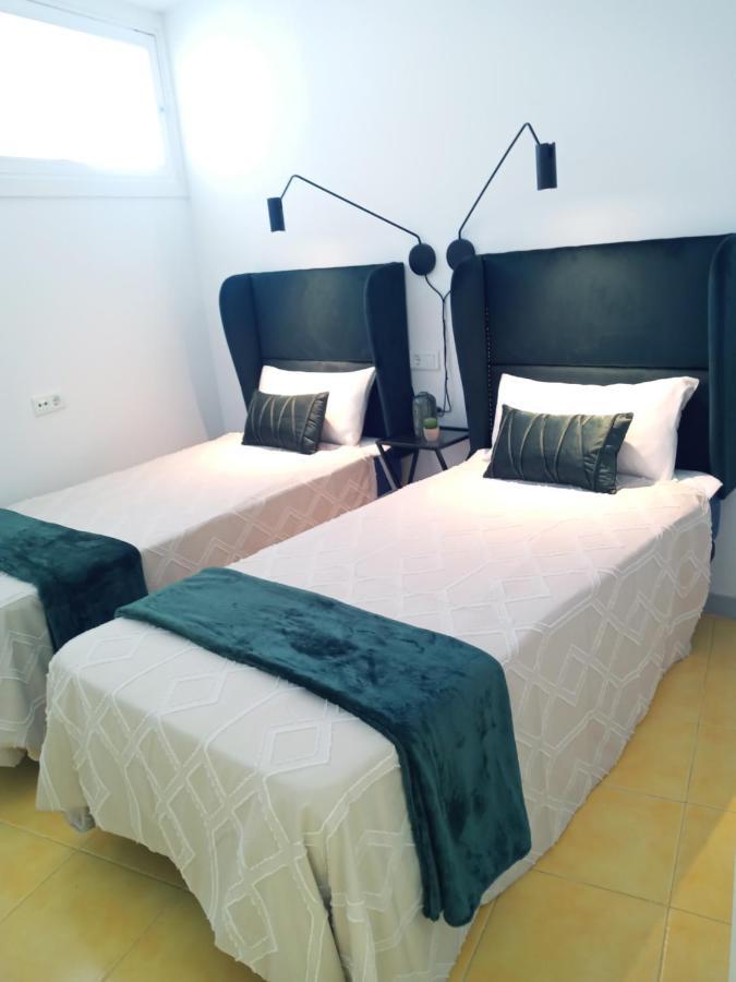 Skyline Suites Costa Del Sol ตอร์เรโมลิโนส ภายนอก รูปภาพ